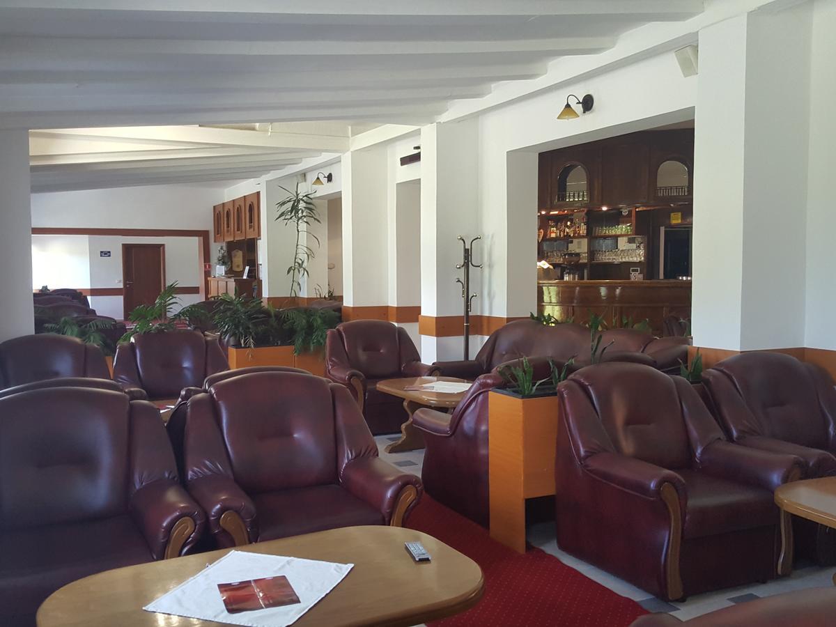 Hotel Mirni Kutak Otočac Exterior foto